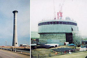 高所でのコンクリート工事の足場、型枠作業---「東京電力広野発電所煙突」高さ200m 高所でのコンクリート工事の足場、型枠作業---「東京電力広野発電所煙突」高さ200m